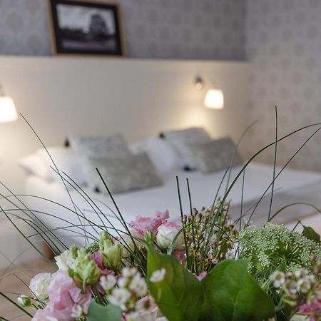 La Maison Blanche - Apparthotels De Charme Chic & Cosy A 350M Du Coeur De Ville De Limoges - Acces Autonome Dış mekan fotoğraf