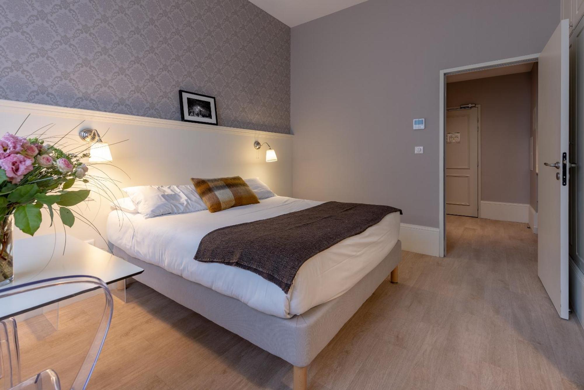 La Maison Blanche - Apparthotels De Charme Chic & Cosy A 350M Du Coeur De Ville De Limoges - Acces Autonome Dış mekan fotoğraf